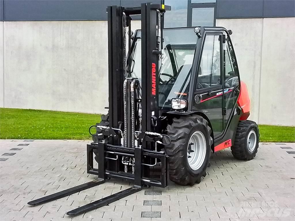 Manitou MC 25-4 Carretillas elevadoras todo terreno
