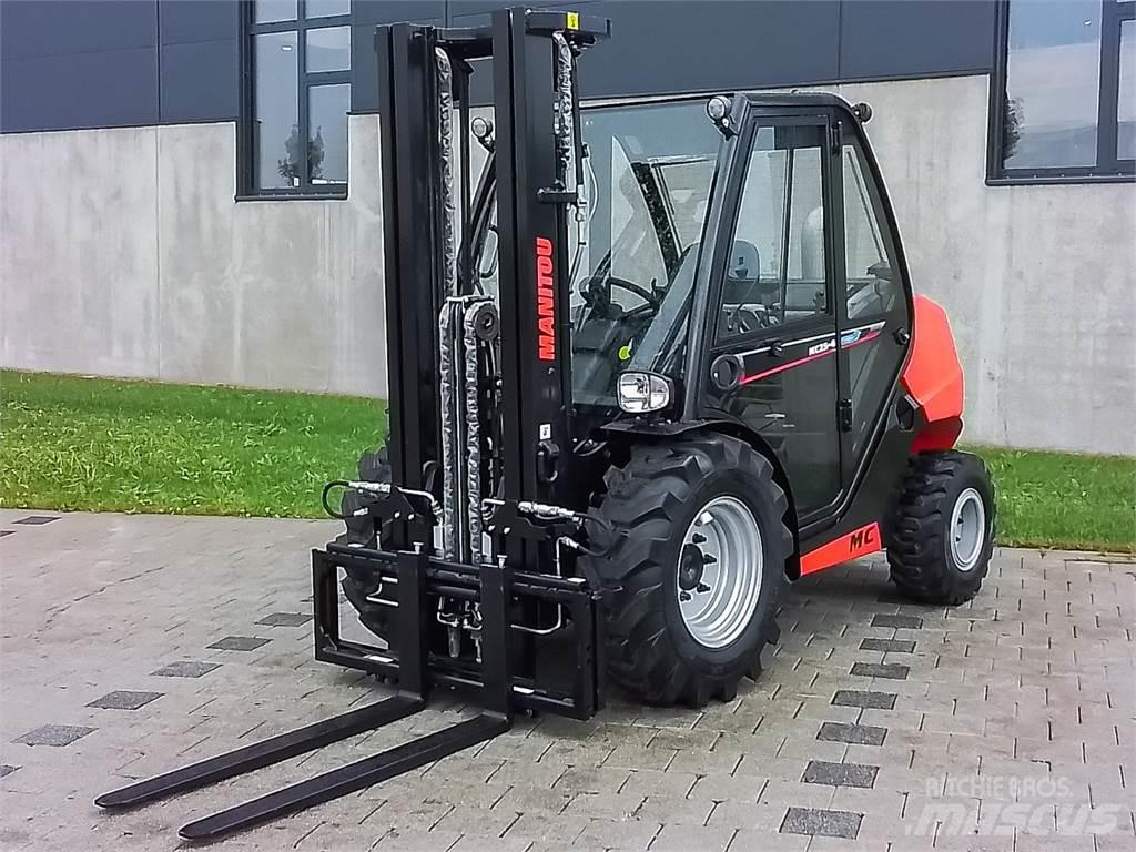 Manitou MC 25-4 Carretillas elevadoras todo terreno
