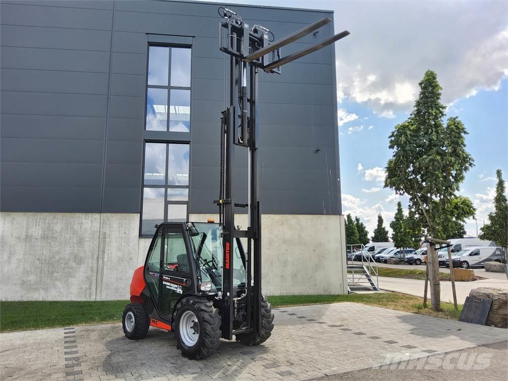 Manitou MC 30-4 Carretillas elevadoras todo terreno