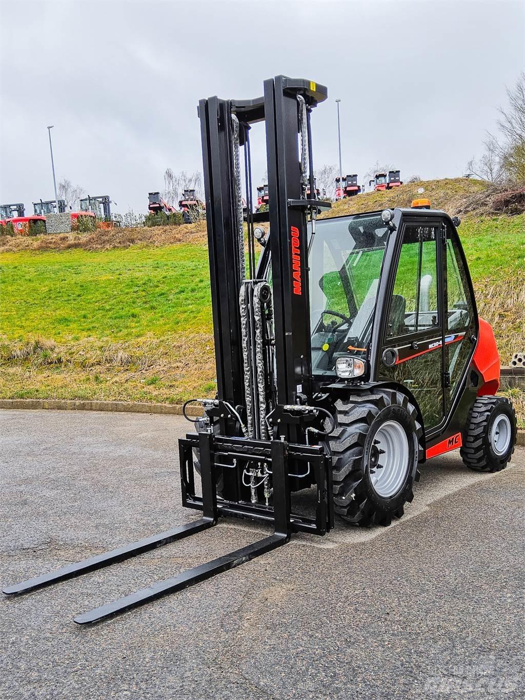Manitou MC 30-4 Carretillas elevadoras todo terreno