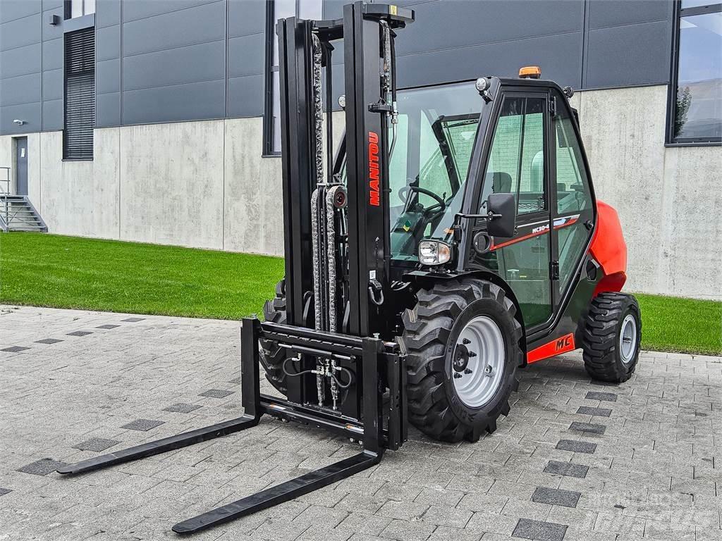 Manitou MC 30-4 Carretillas elevadoras todo terreno
