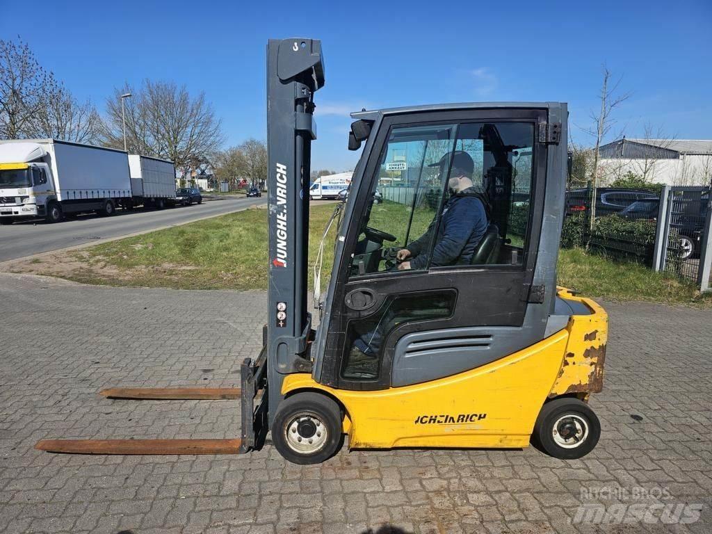 Jungheinrich EFG320 Carretillas de horquilla eléctrica