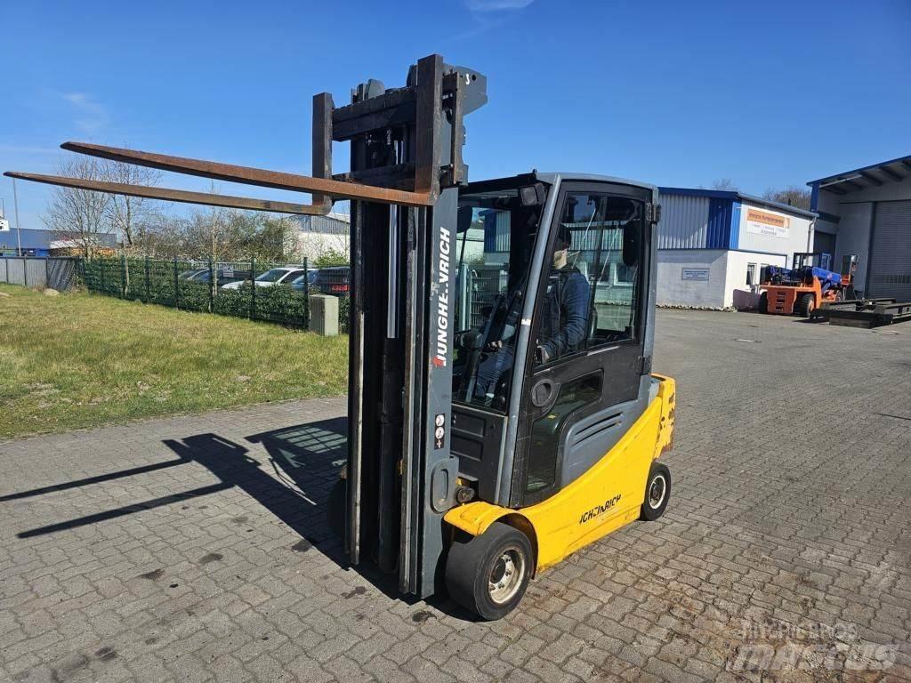 Jungheinrich EFG320 Carretillas de horquilla eléctrica