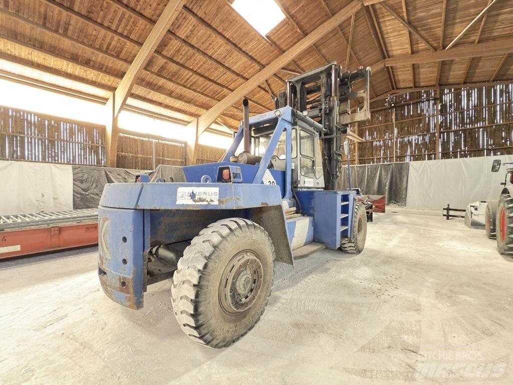 Kalmar DCD28-1200LB Carretillas diesel