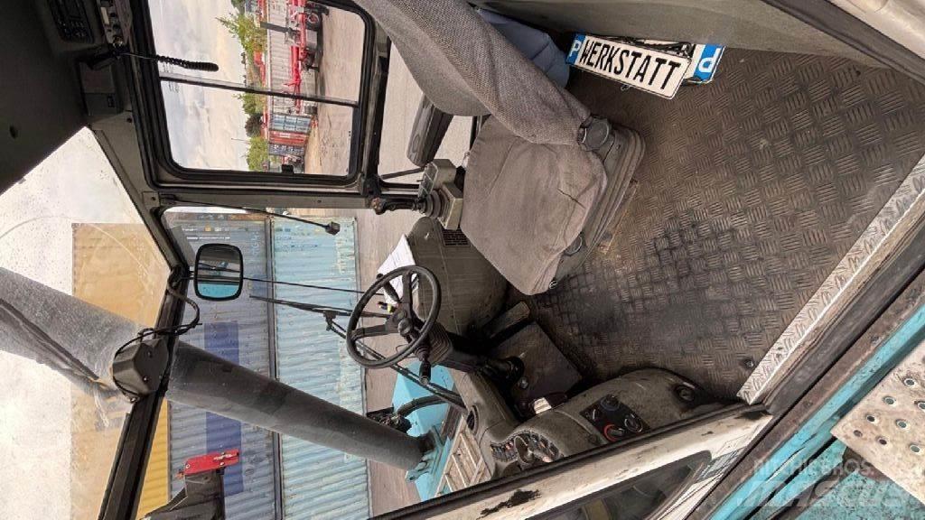 SMV SC4127TA5 Manipulador de contenedores