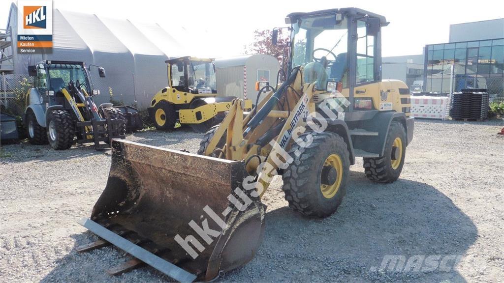 Yanmar V 80 Cargadoras sobre ruedas