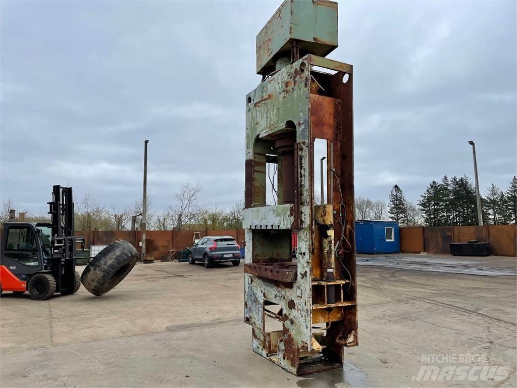  300 ton hydr. presser Otros componentes