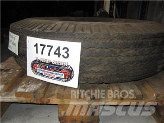  9.00-16 Goodyear dæk - 1 stk. Neumáticos, ruedas y llantas