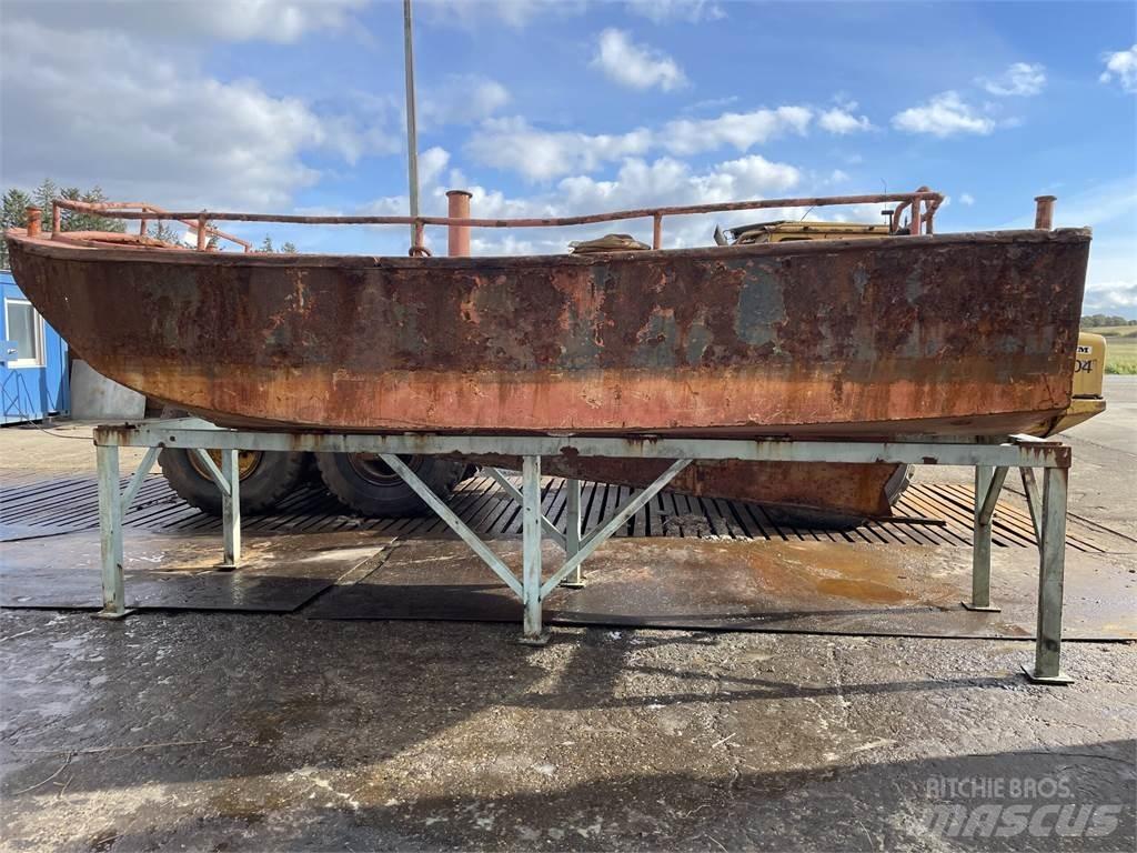  Arbejdsbåd uden motor. Barcos / barcazas de carga