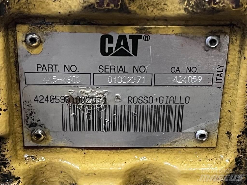 CAT 908M, Frontaksel Ejes