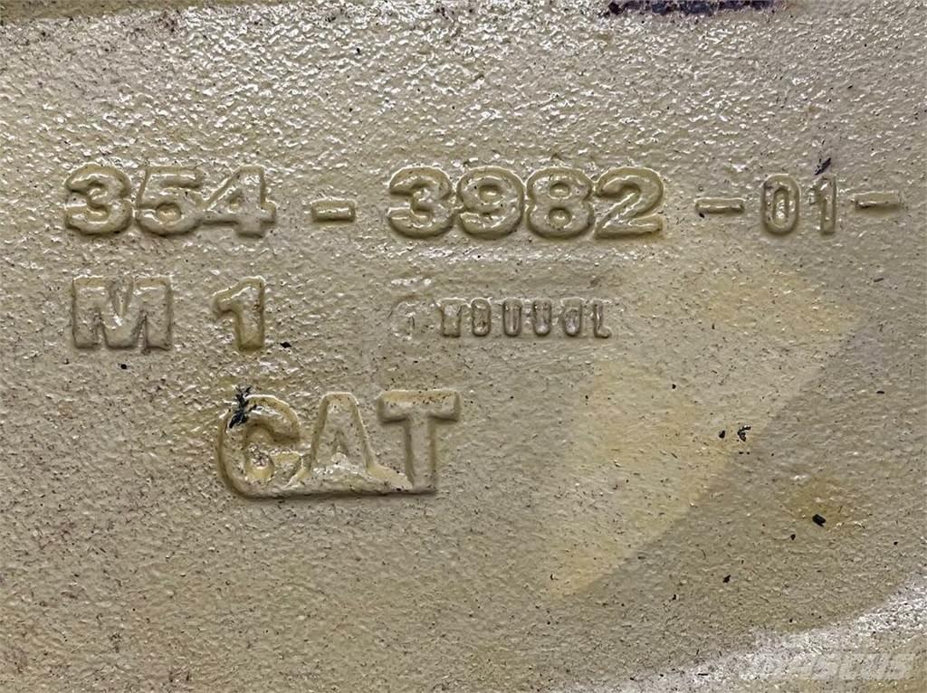 CAT 908M Link Arm 354-3982 Otros componentes