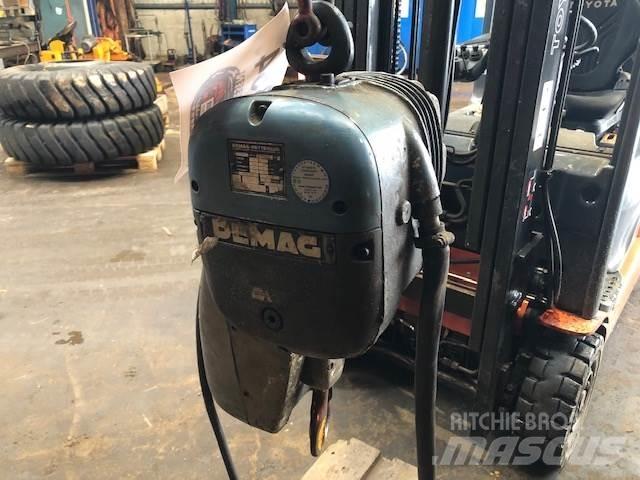 Demag el-talje type PK2N-F Piezas y equipos para grúas