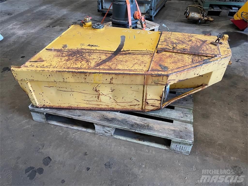  Dieseltank ex. Volvo A25 Otros componentes