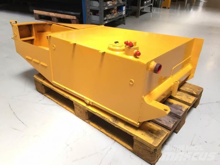  Dieseltank Volvo A25 Otros componentes