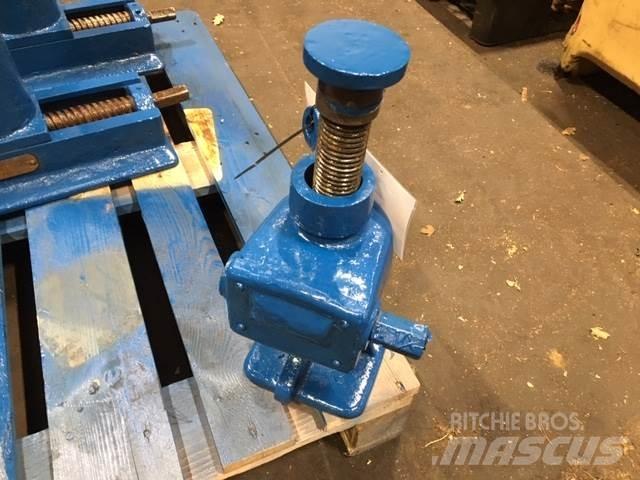  Donkraft, 10 ton mekanisk Otros componentes