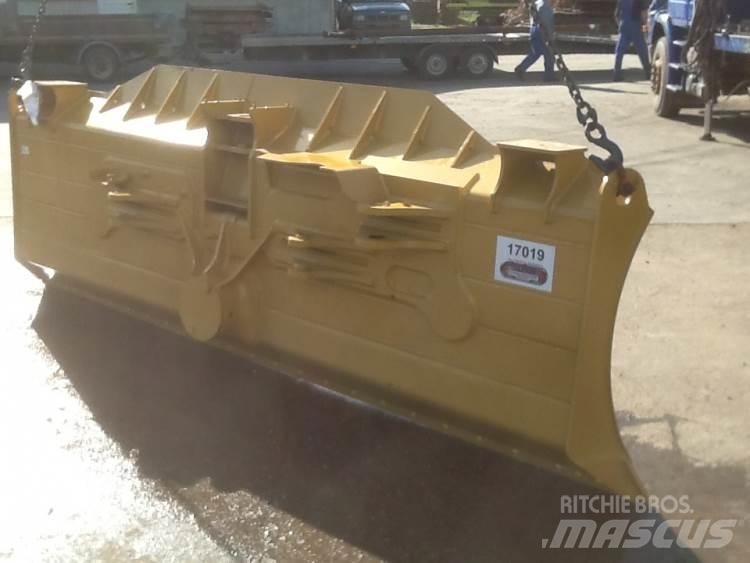  Dozerblad ex. Cat D6K Otros componentes