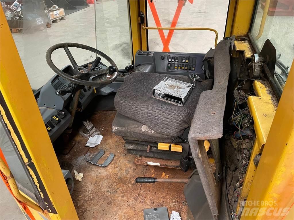  Førerhus ex. Volvo L90B Otros componentes
