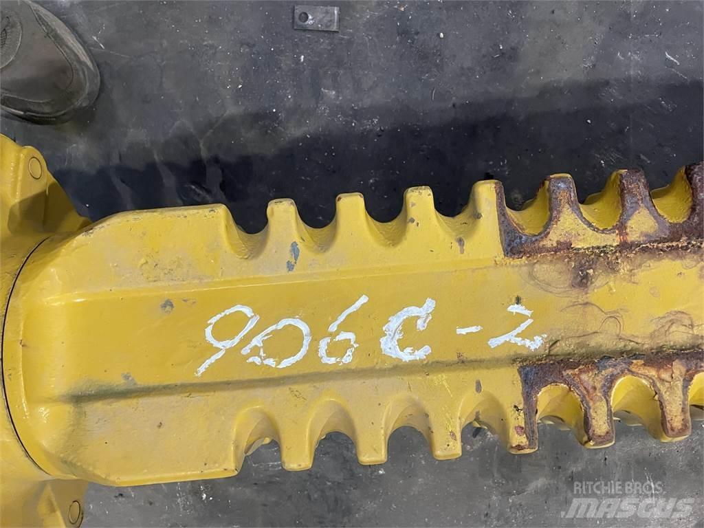 Hydrema 906C-2 frontaksel Ejes