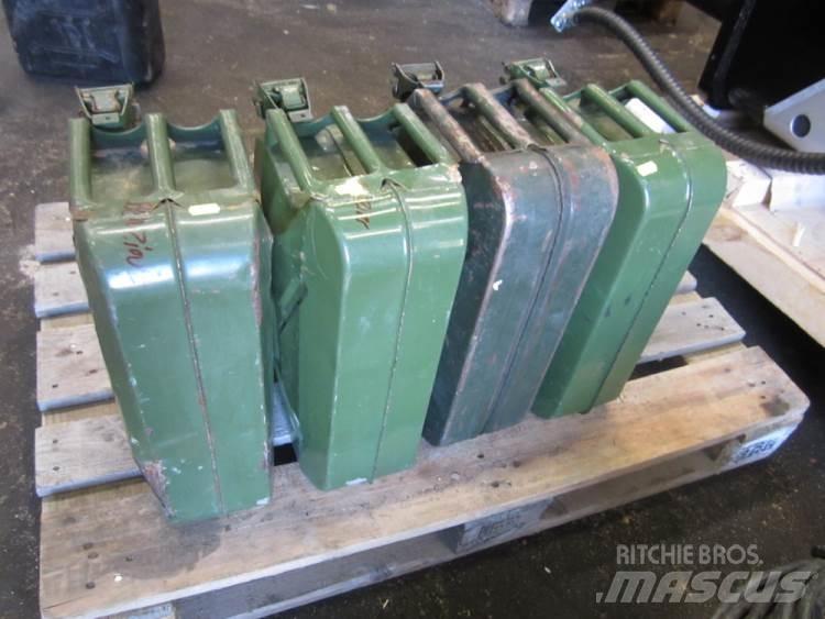  Jerrycans 20 Ltr. - 4 stk. Otros componentes