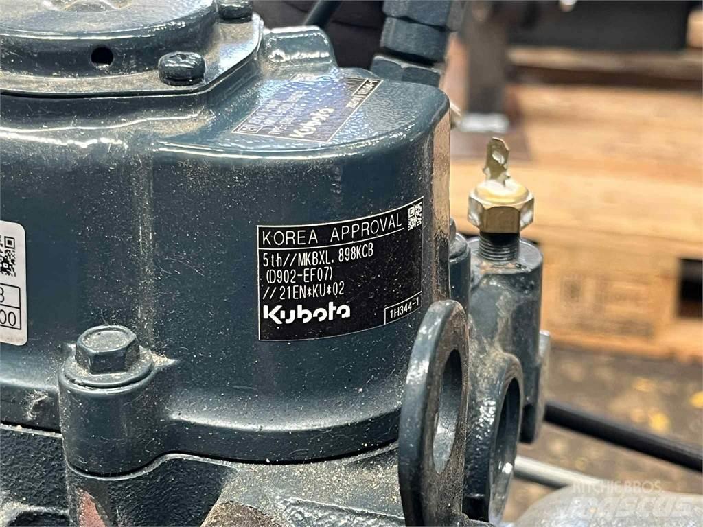 Kubota D902-EF07 motor Motores