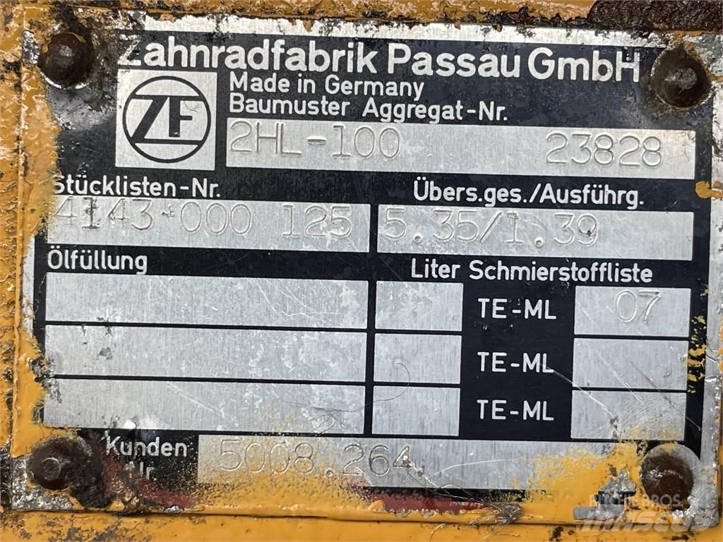 Liebherr A902 Køregear Transmisión