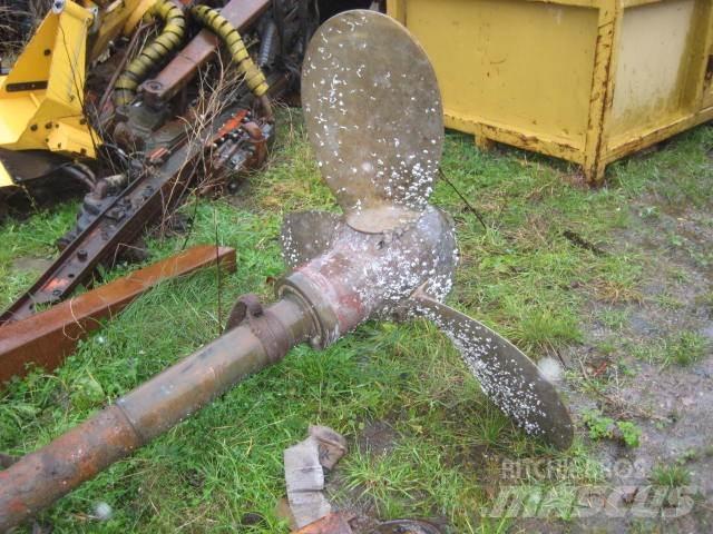  Propel ex. Bonille HM32 Barcos / barcazas de carga