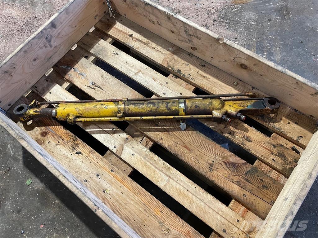  Skovlcylinder ex. MF50BX Hidráulicos