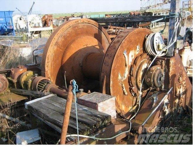  Spil - vægt ca. 7 ton Montacargas y elevadores de material