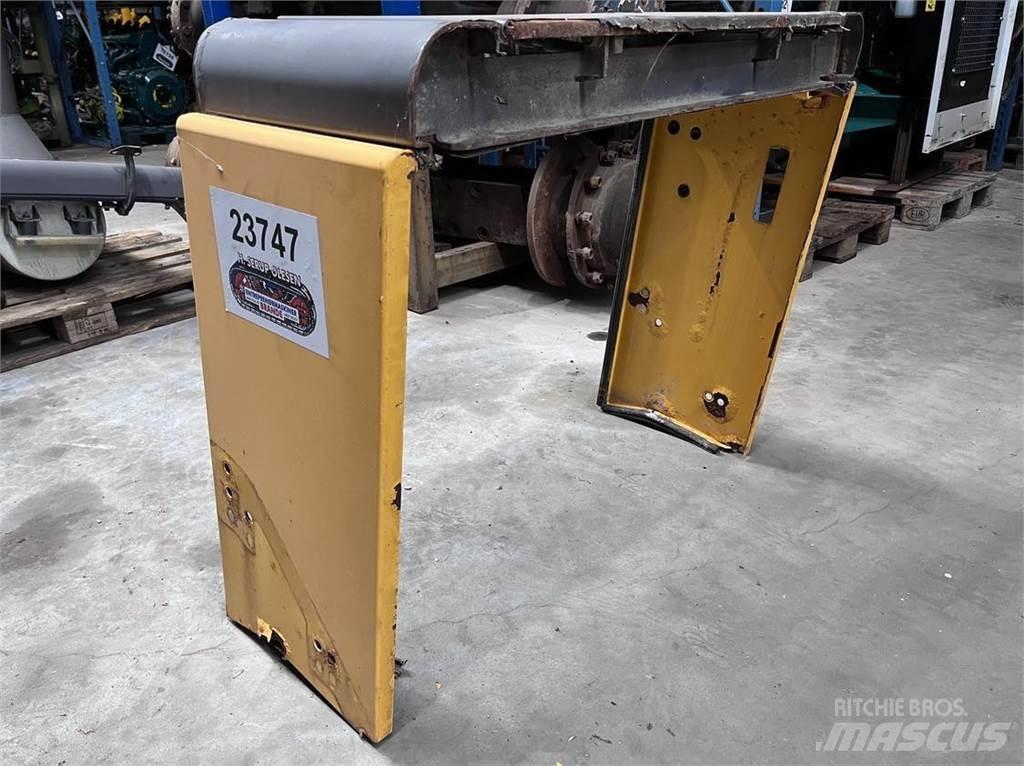 Top - & sideplade, Volvo L90E Otros componentes