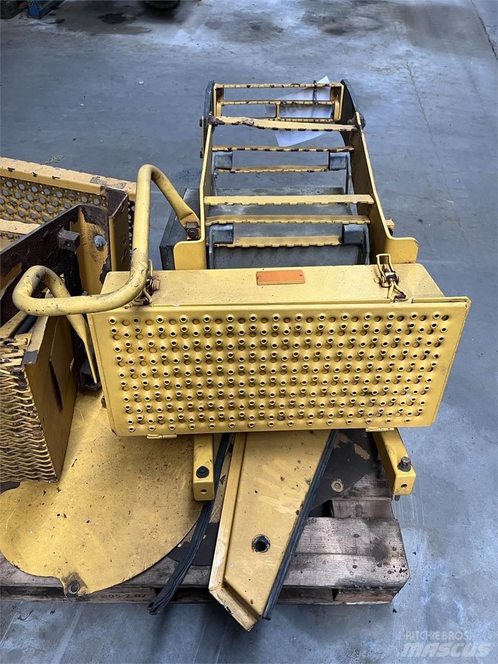  Trappe, Volvo L90E Otros componentes