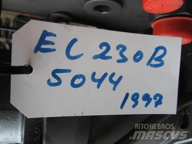 Volvo 230B Krøjegear Construcción - Otros