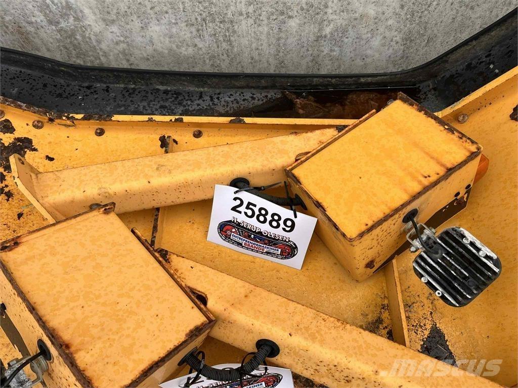 Volvo L220E frontlygte Electrónicos