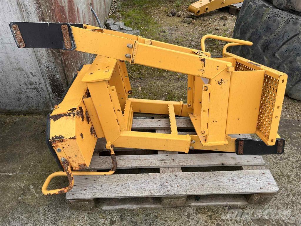 Volvo L220E trappe Otros componentes
