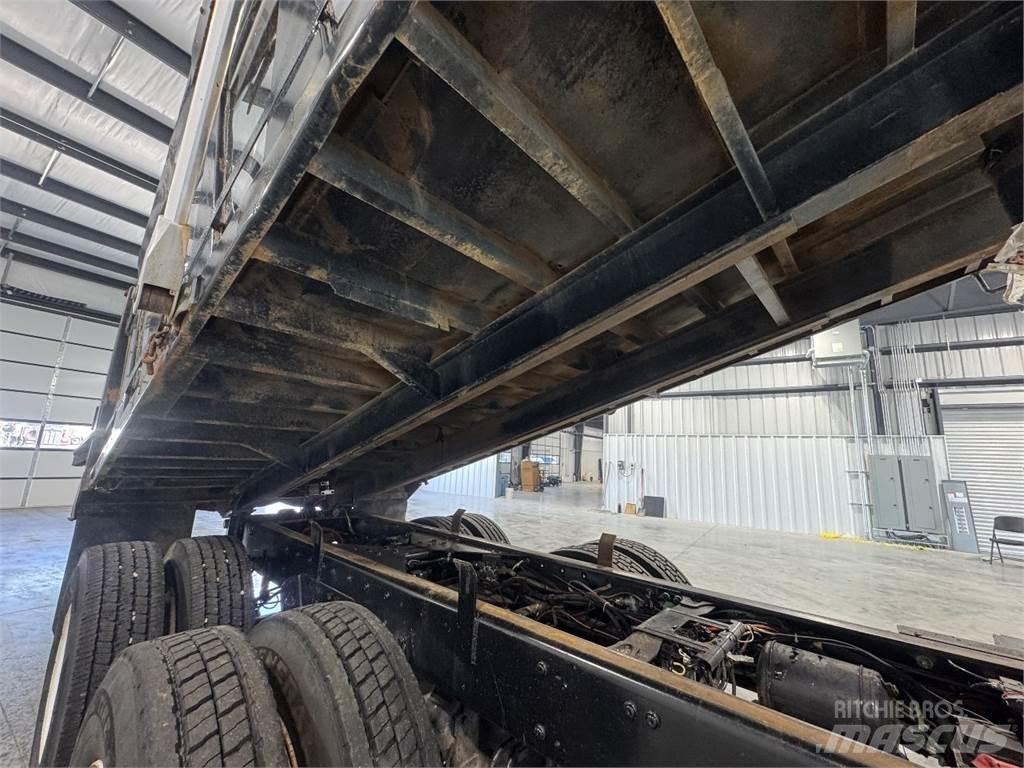 Freightliner M2 Camiones bañeras basculantes o volquetes
