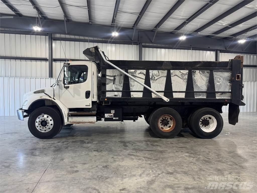 Freightliner M2 Camiones bañeras basculantes o volquetes