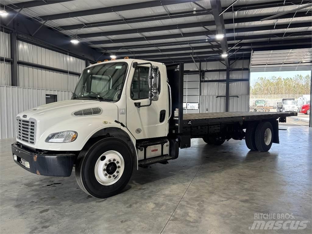 Freightliner M2 106 Camiones plataforma