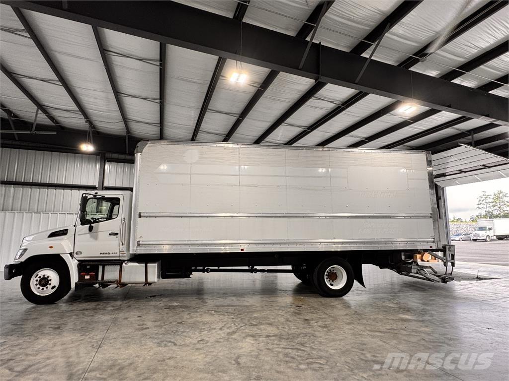 Hino 268 Camiones caja cerrada