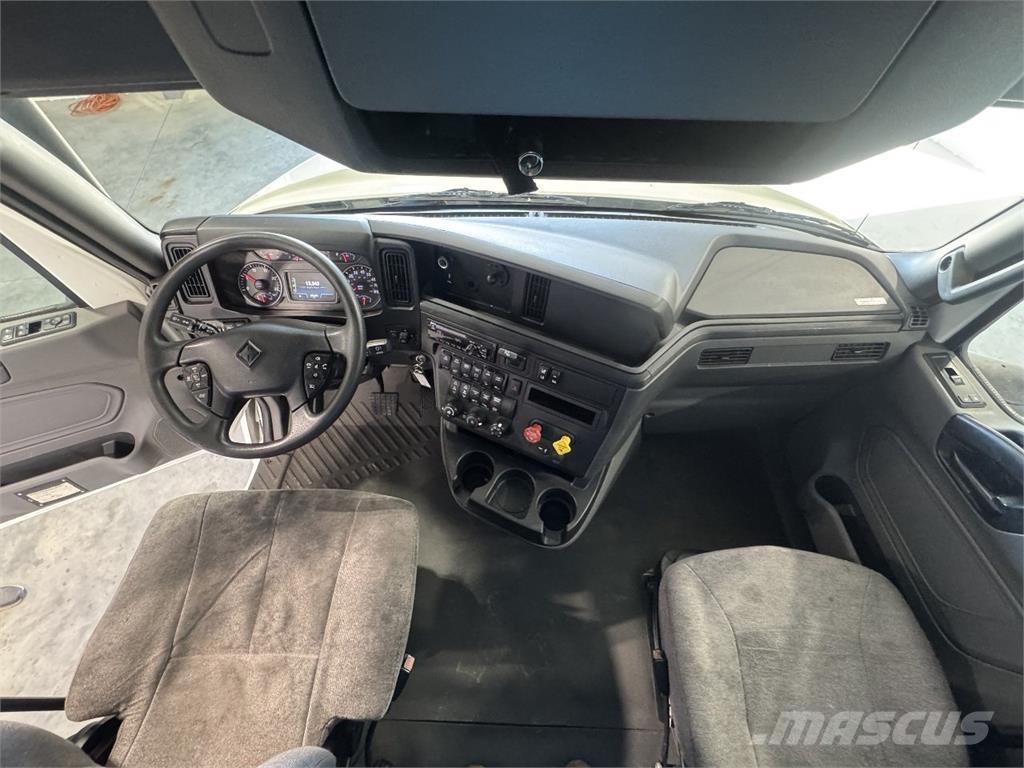 International LT625 Cabezas tractoras