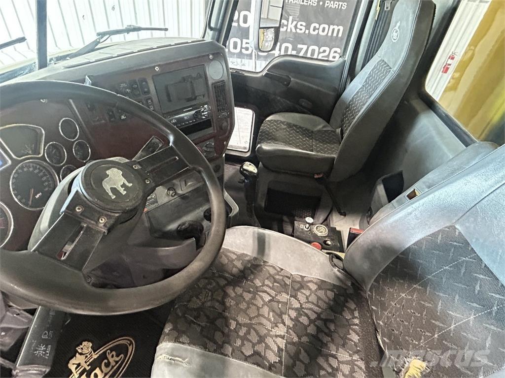 Mack Granite Camiones bañeras basculantes o volquetes