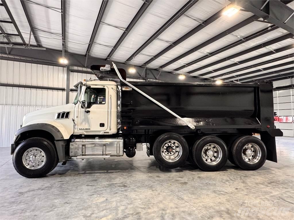Mack GU713 Camiones bañeras basculantes o volquetes