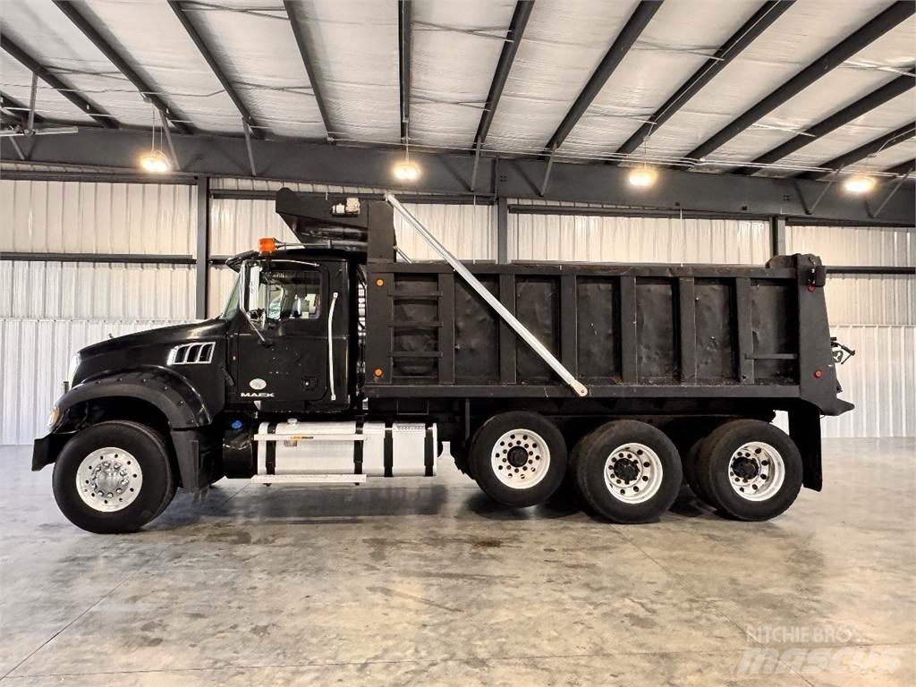 Mack GU713 Camiones bañeras basculantes o volquetes