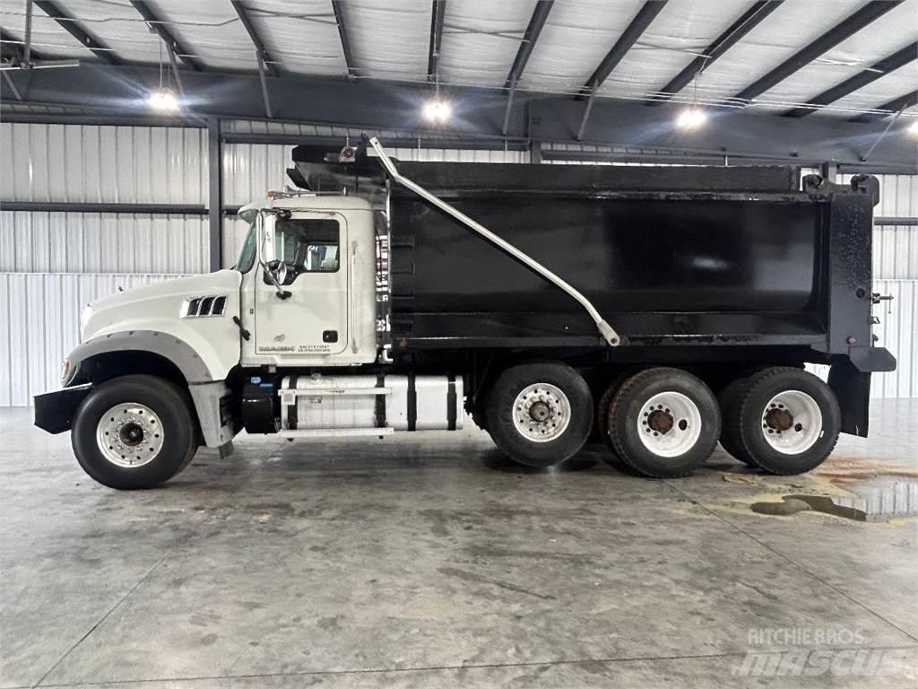 Mack GU713 Camiones bañeras basculantes o volquetes