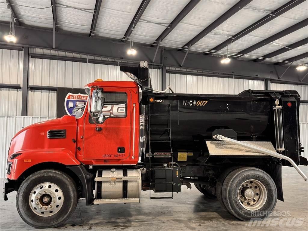 Mack MD6 Camiones bañeras basculantes o volquetes