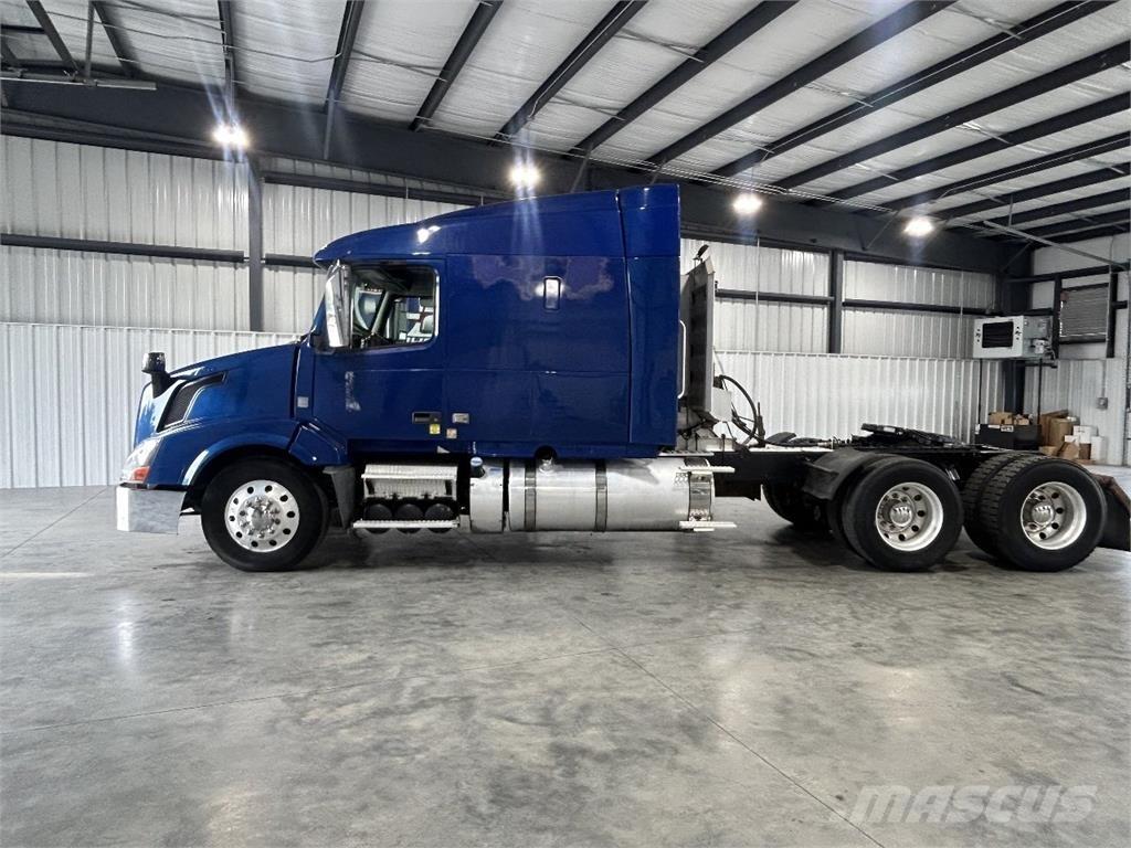 Volvo VNL630 Cabezas tractoras