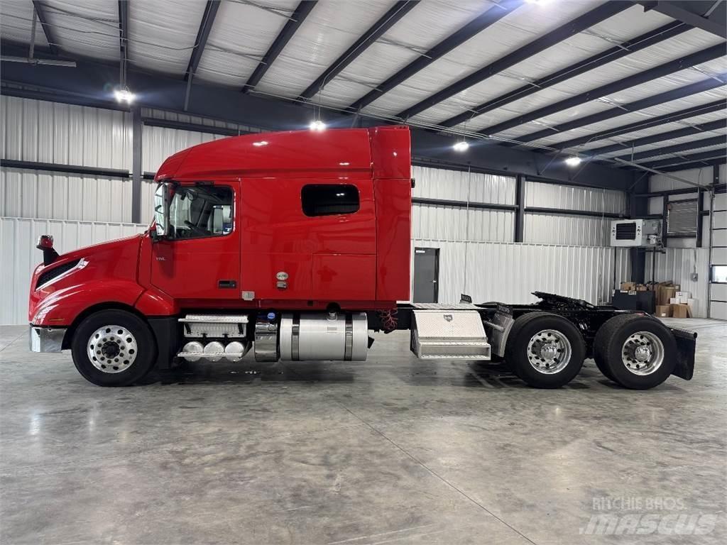 Volvo VNL64T740 Cabezas tractoras