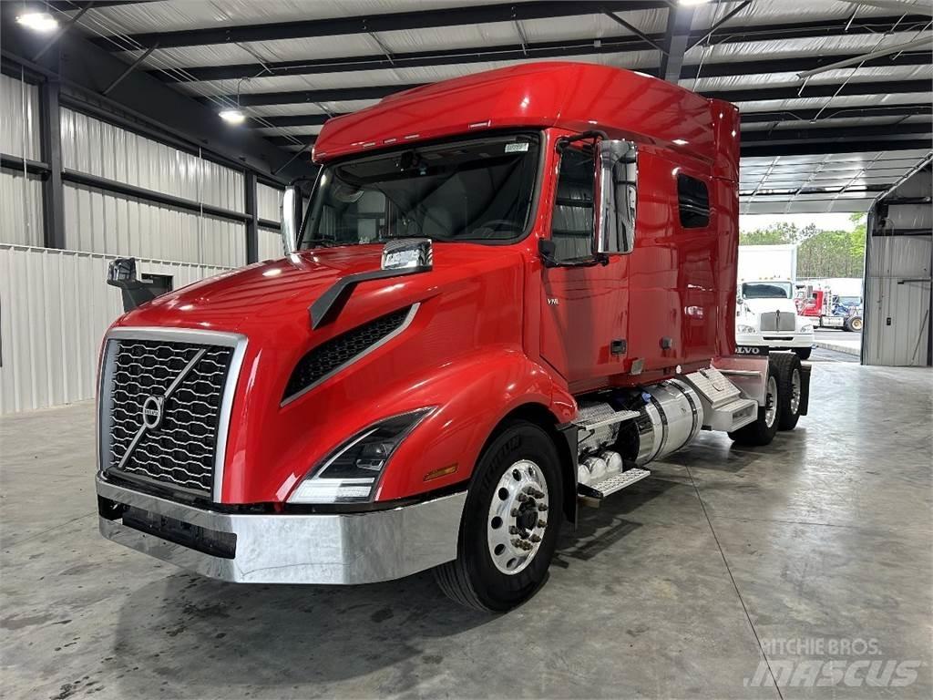 Volvo VNL64T740 Cabezas tractoras