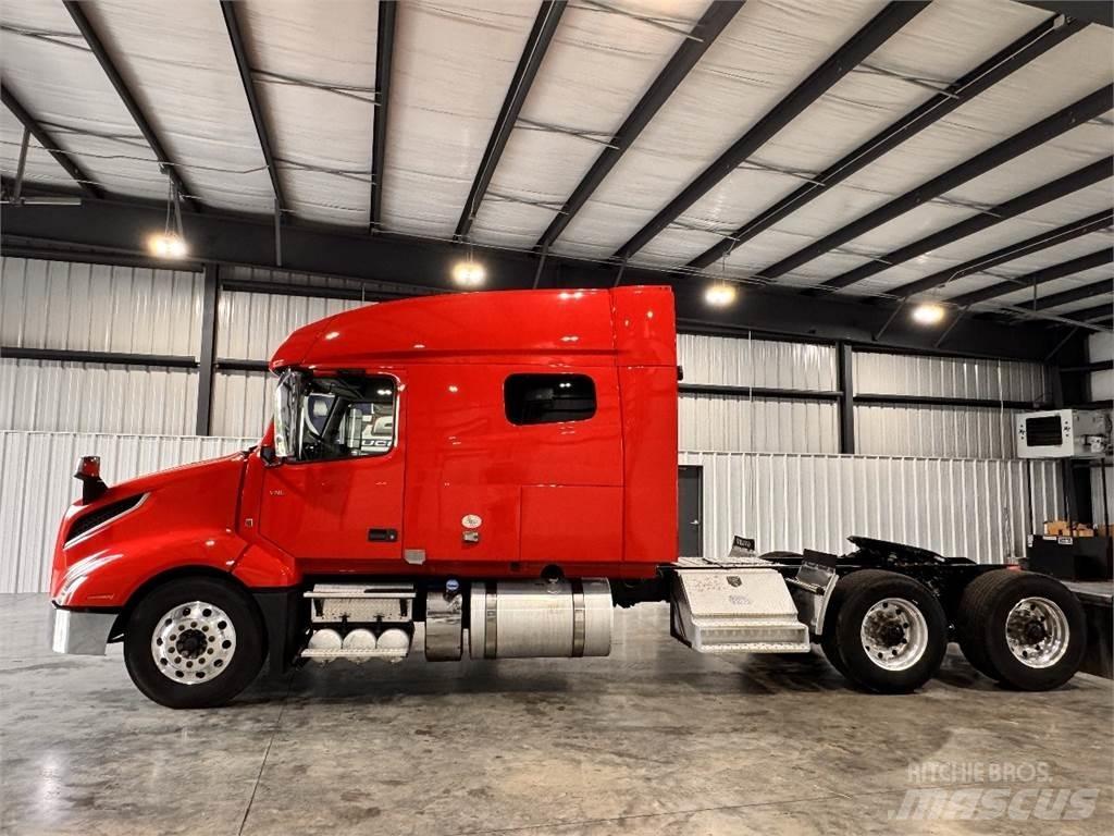 Volvo VNL64T740 Cabezas tractoras