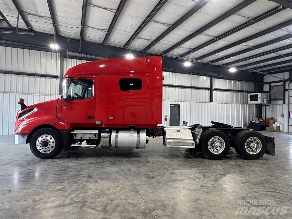 Volvo VNL740 Cabezas tractoras