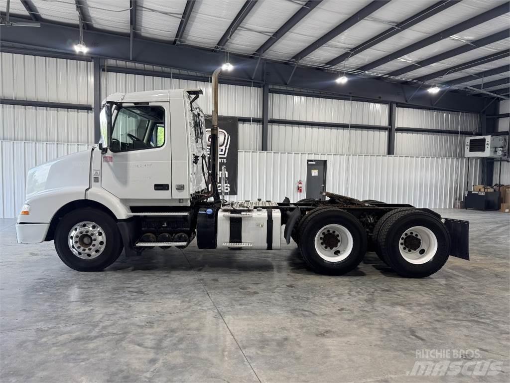 Volvo VNM Cabezas tractoras