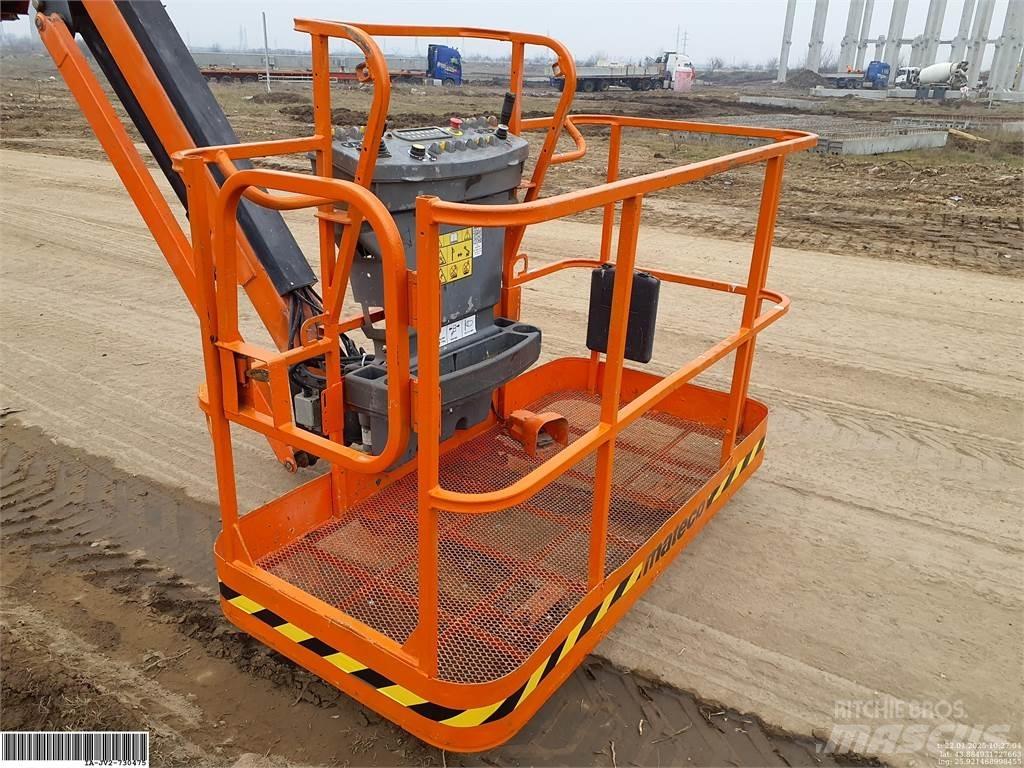 JLG 860SJ Plataforma de trabajo articulada